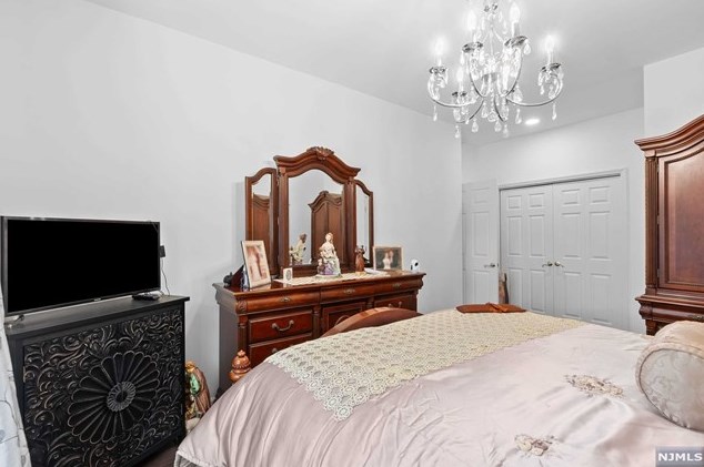 270 Baldwin Ave, Hasbrouck Heights NJ 07604-2301 exterior