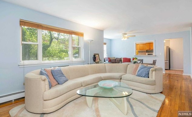 300 Claremont Ave, Verona NJ  07044-2549 exterior