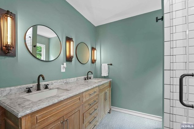 615 Wendover Ct, Dover NJ  07869-1647 exterior