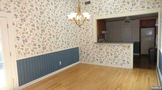 21 Preston St, Bogota, NJ 07603