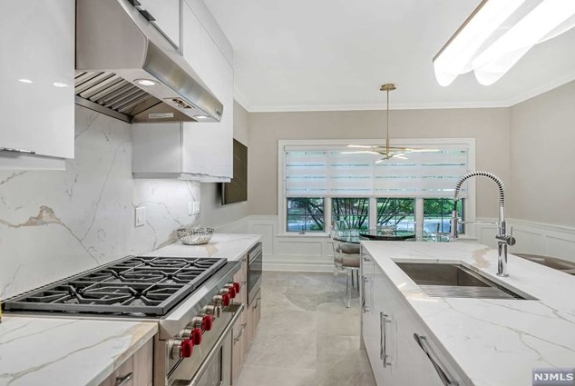 314 Forester Way, Park Ridge NJ 07656-2611 exterior