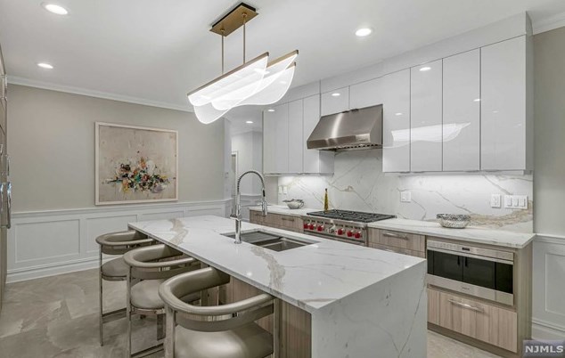 314 Forester Way, Park Ridge NJ 07656-2611 exterior