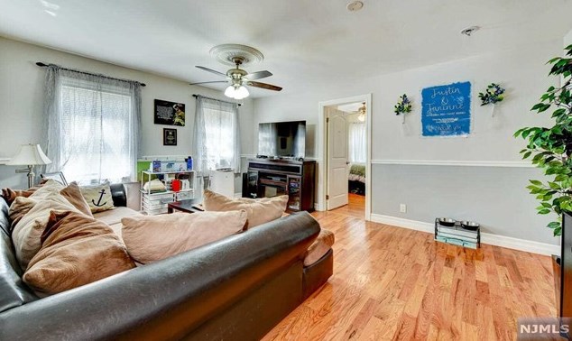 82 Race St, Nutley NJ  07110-2628 exterior