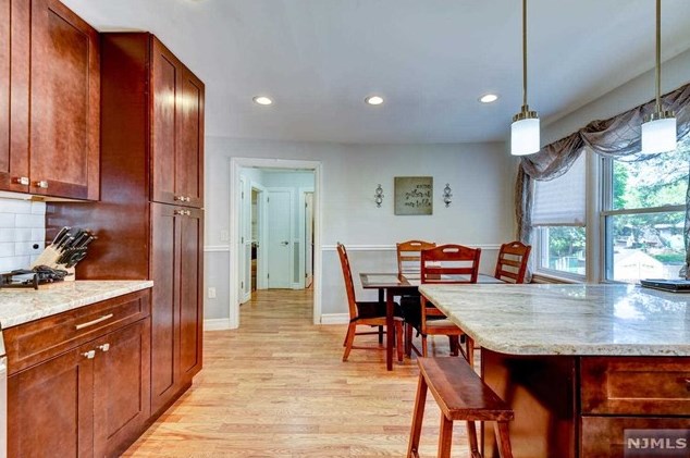 82 Race St, Nutley NJ  07110-2628 exterior