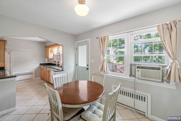 55 Chestnut St, Dumont NJ  07628-3214 exterior