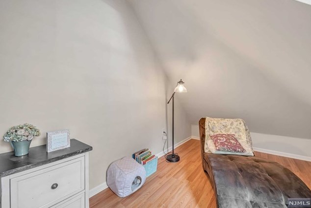 55 Chestnut St, Dumont NJ  07628-3214 exterior