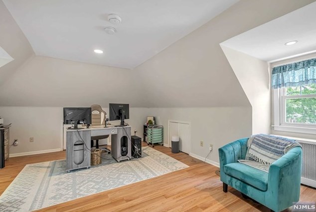 55 Chestnut St, Dumont NJ  07628-3214 exterior