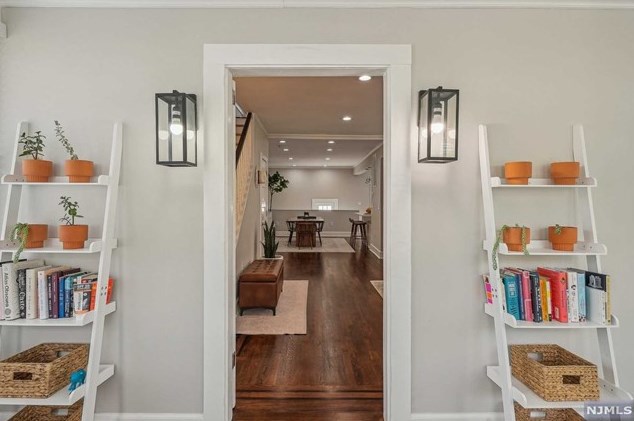 41 Orchard Rd, Maplewood NJ  07040-1946 exterior