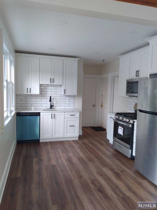 130 Broughton Ave, Bloomfield NJ  07003-3908 exterior