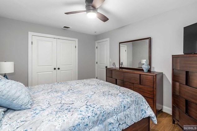 290 Orient Way, Lyndhurst NJ 07071-1617 exterior