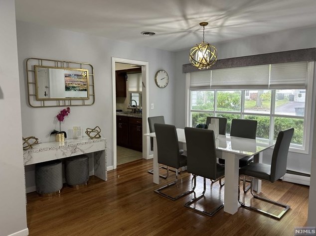 86 John Pl, Bergenfield NJ  07621-3326 exterior