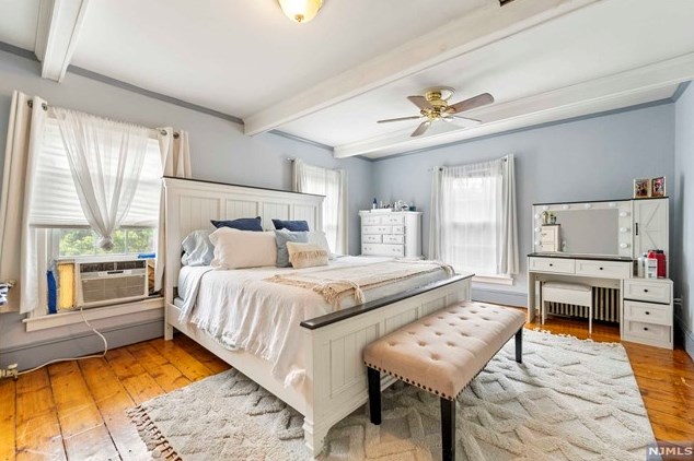 71 Main St, Clinton NJ 08809-1328 exterior