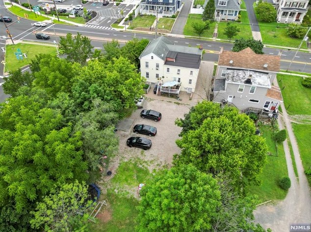 71 Main St, Clinton NJ  08809-1237 exterior