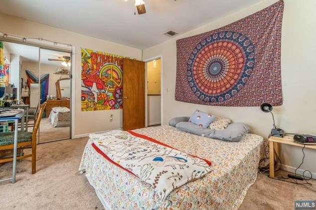 72 Vlg Dr, Hardyston NJ 07419-1134 exterior