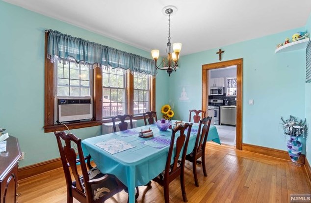 61 Teaneck Rd, Ridgefield Park NJ  07660-2329 exterior