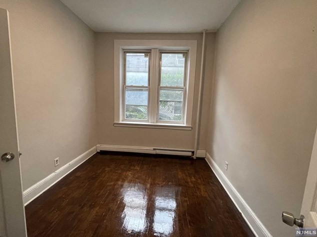 60 22nd St, Paterson NJ  07514-2031 exterior