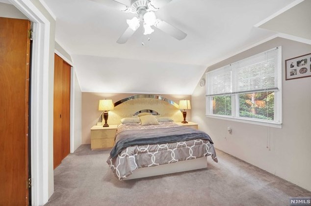 375 Alps Rd, Wayne NJ 07470-3731 exterior