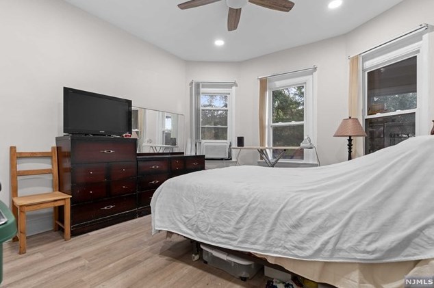 419 Ter Ave, Hasbrouck Heights NJ 07604-2430 exterior