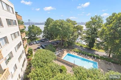 1375 River Road #4D, Edgewater, NJ 07020 - Photo 1