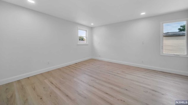 15 John Pl, Bergenfield NJ 07621-3316 exterior