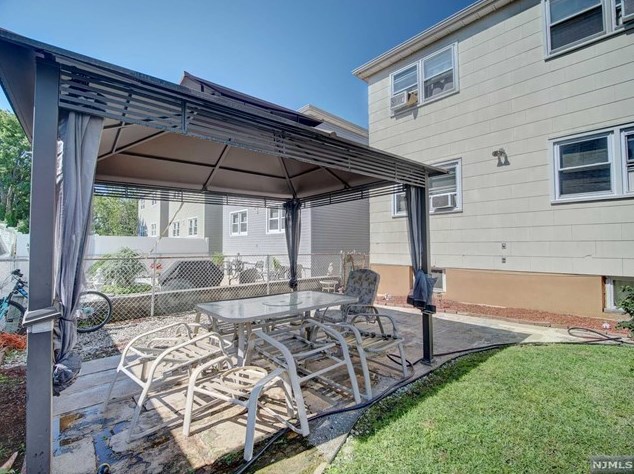 508 Davis Ave, Kearny NJ 07032-3402 exterior