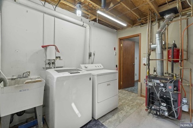 10 Tall Oaks Dr, Hardyston NJ 07419-2022 exterior