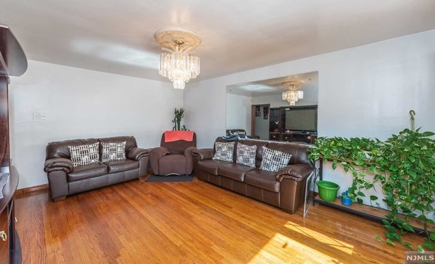 156 22nd St, Paterson NJ  07514-2107 exterior
