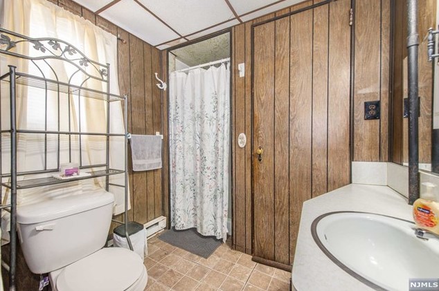 120 Franklin St, Belleville NJ 07109-1063 exterior