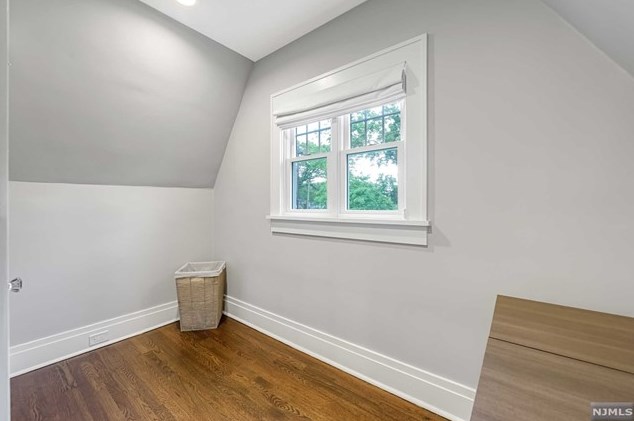 162 Pleasant Ave, Ridgewood NJ  07450-3525 exterior