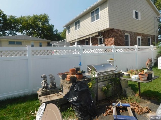 358 Blvd, Hasbrouck Heights NJ 07604-1920 exterior