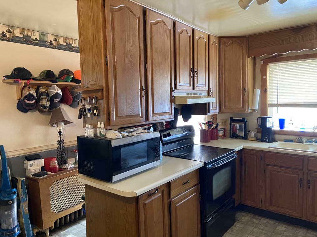 463 2nd Ave, Berlin NH  03570-1139 exterior