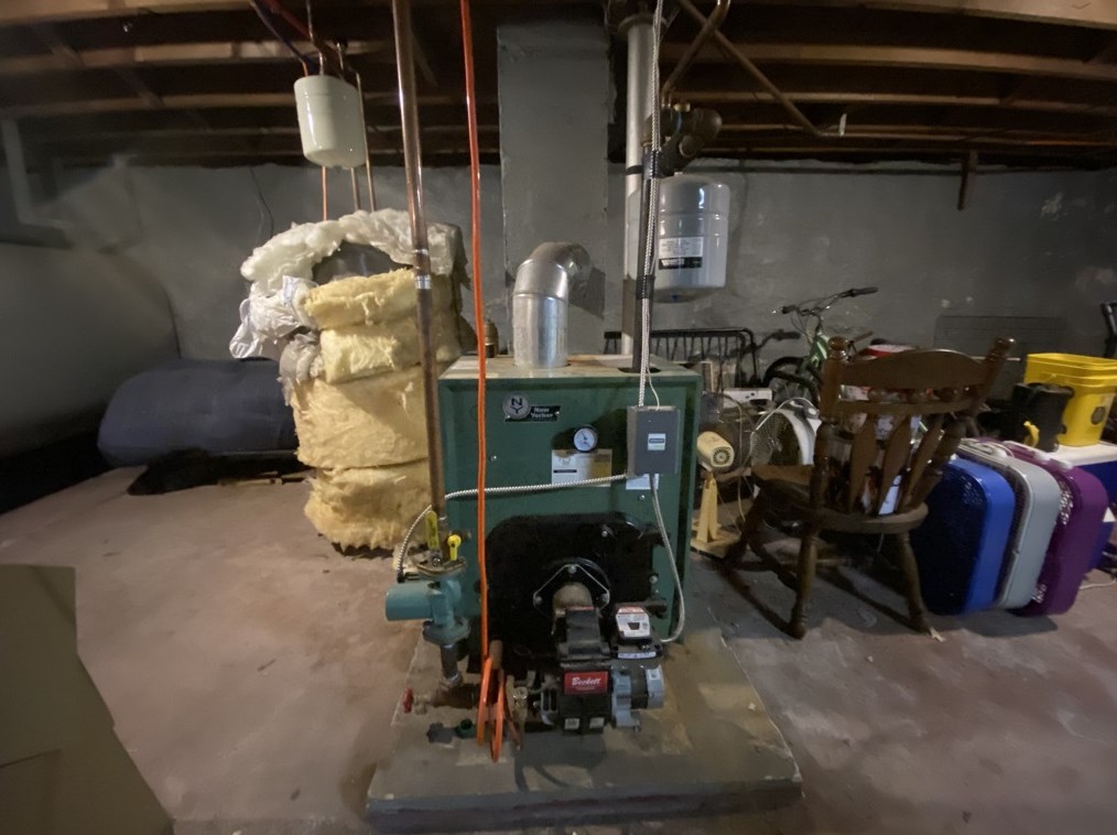 463 2nd Ave, Berlin NH  03570-1139 exterior