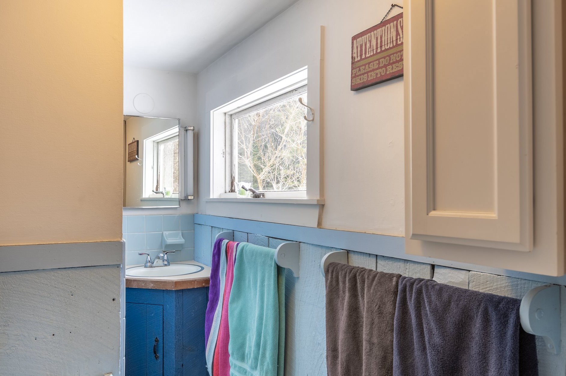 71 Goose Pond Rd, Hanover NH 03755-3923 exterior