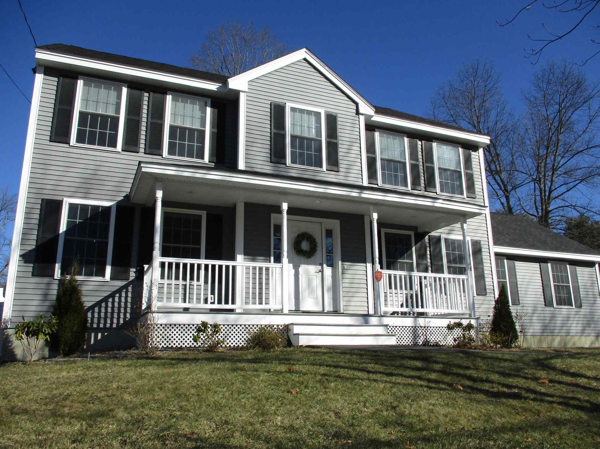 19 Cummings St, Hudson NH  03051-3610 exterior