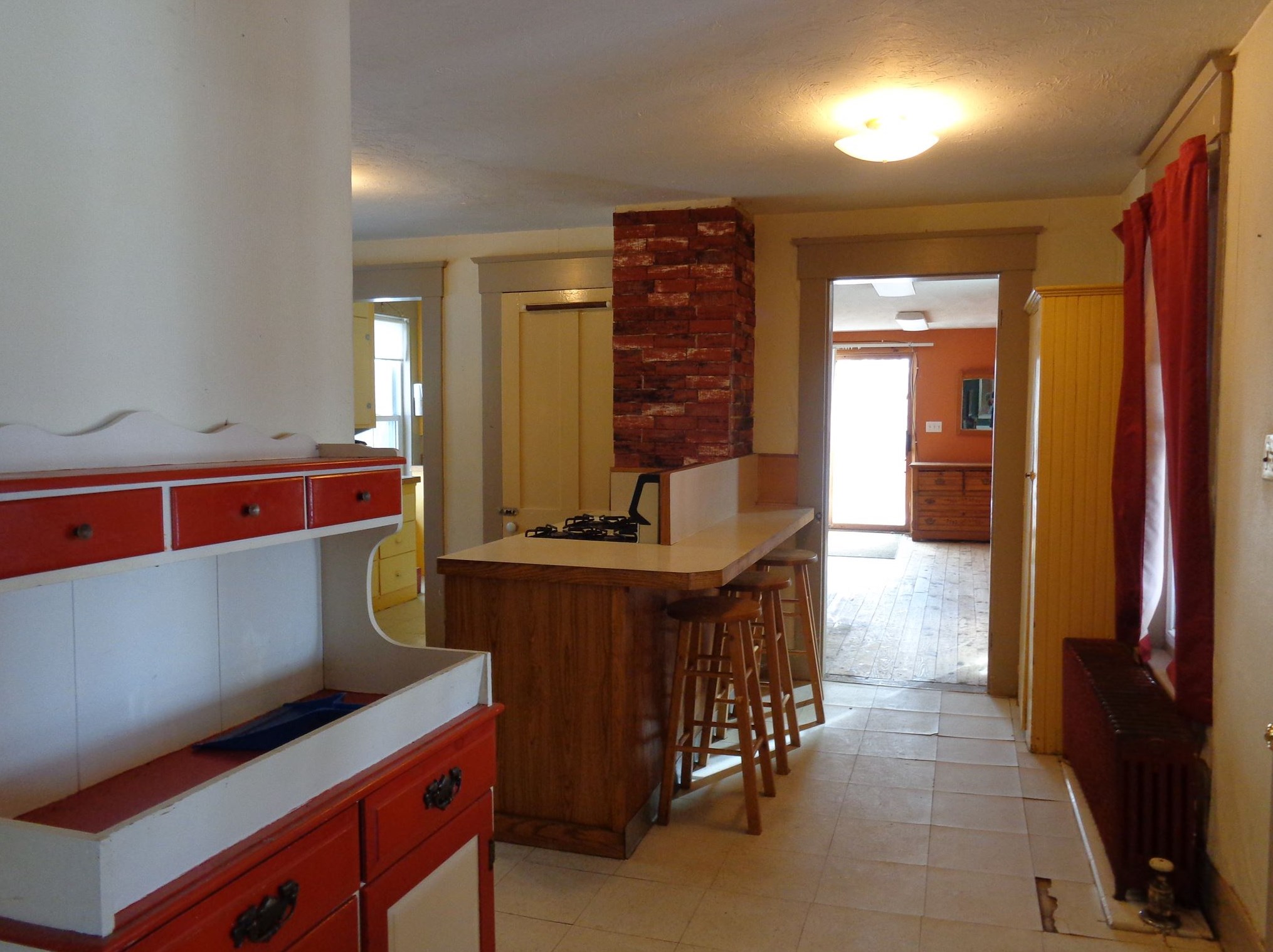 18 Winter St, Bridgewater NH 03264-1422 exterior