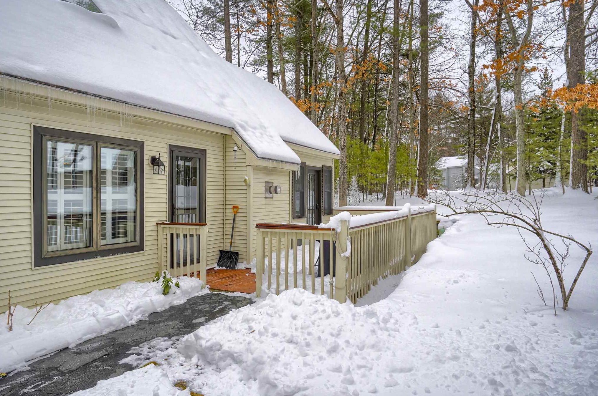3 Partridge Ln, Merrimack NH 03054-2874 exterior