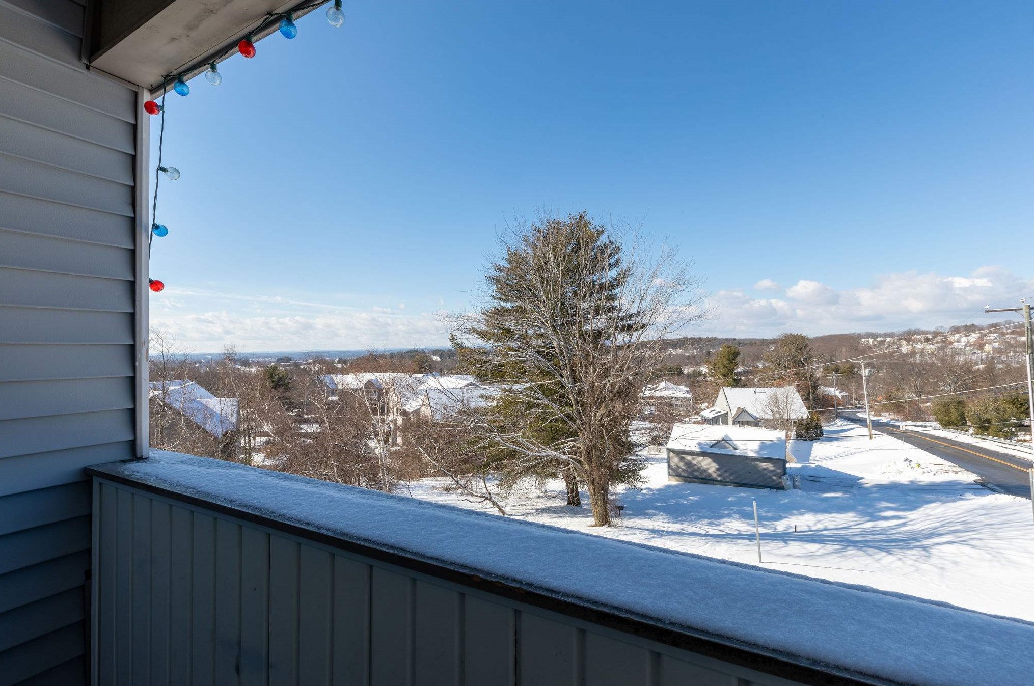 230 Eastern Ave, Manchester NH  03104-4600 exterior