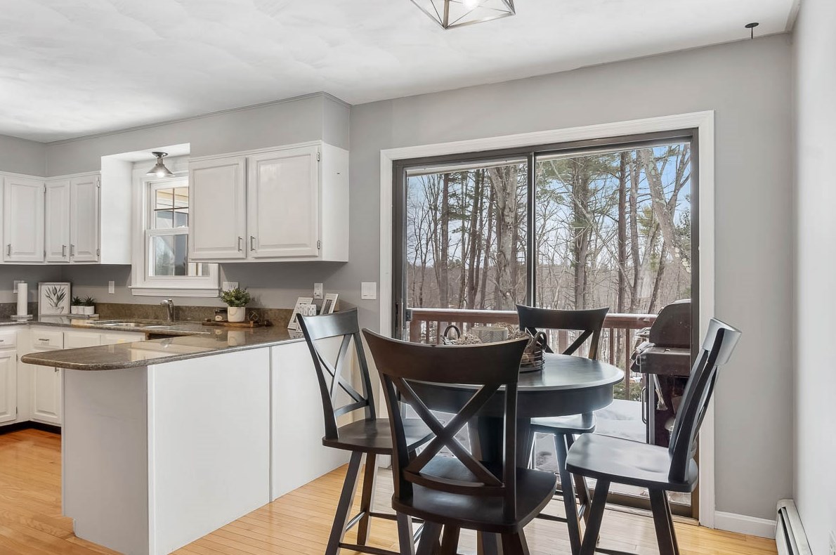 3 Langdon Rd, Windham NH 03087-2343 exterior