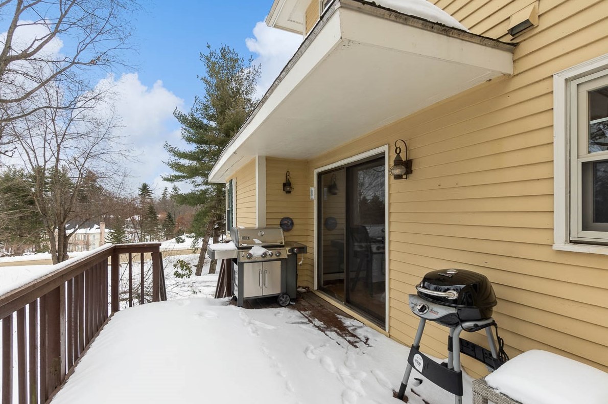 3 Langdon Rd, Windham NH 03087-2343 exterior