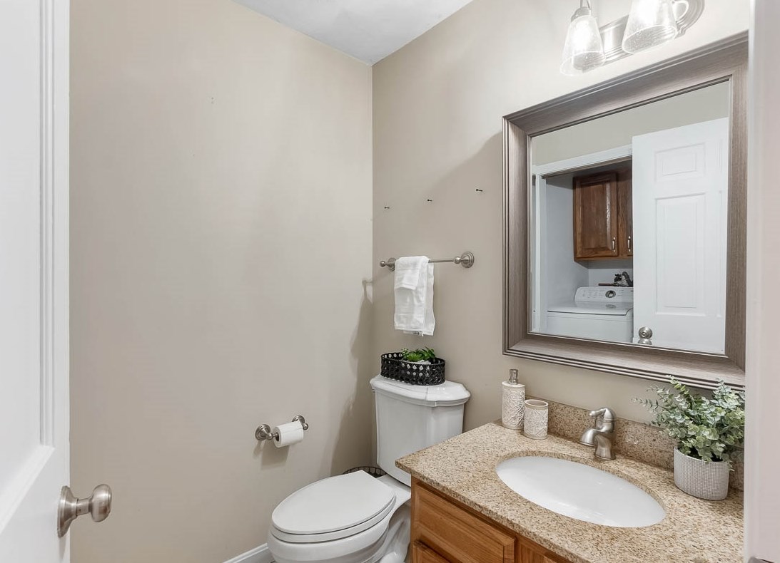 3 Langdon Rd, Windham NH 03087-2343 exterior