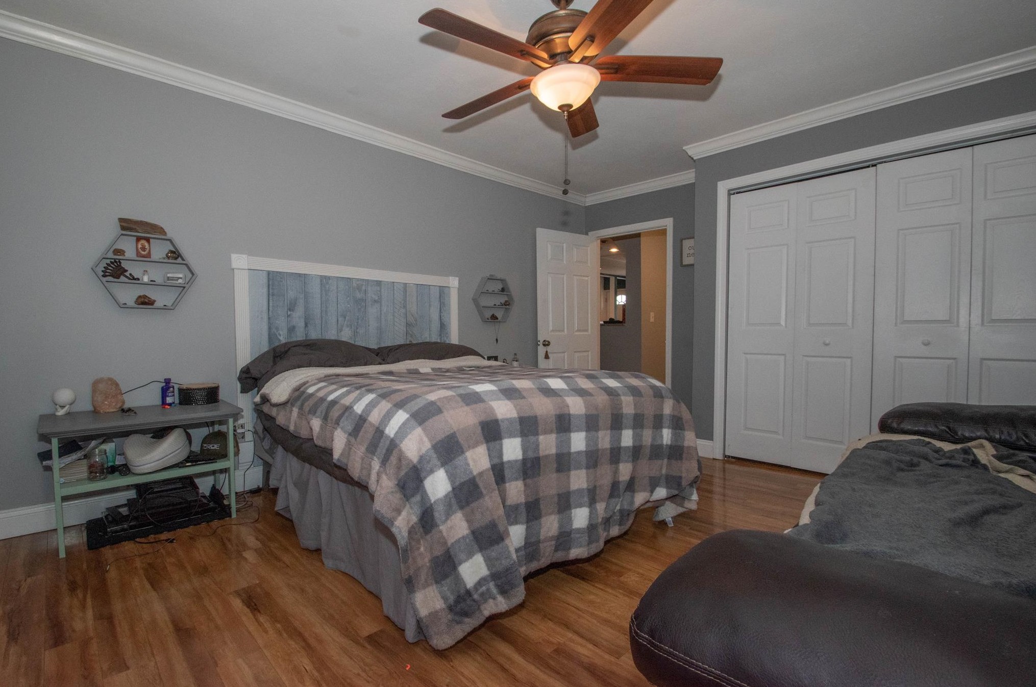 660 Montgomery St, Manchester NH 03102-3523 exterior