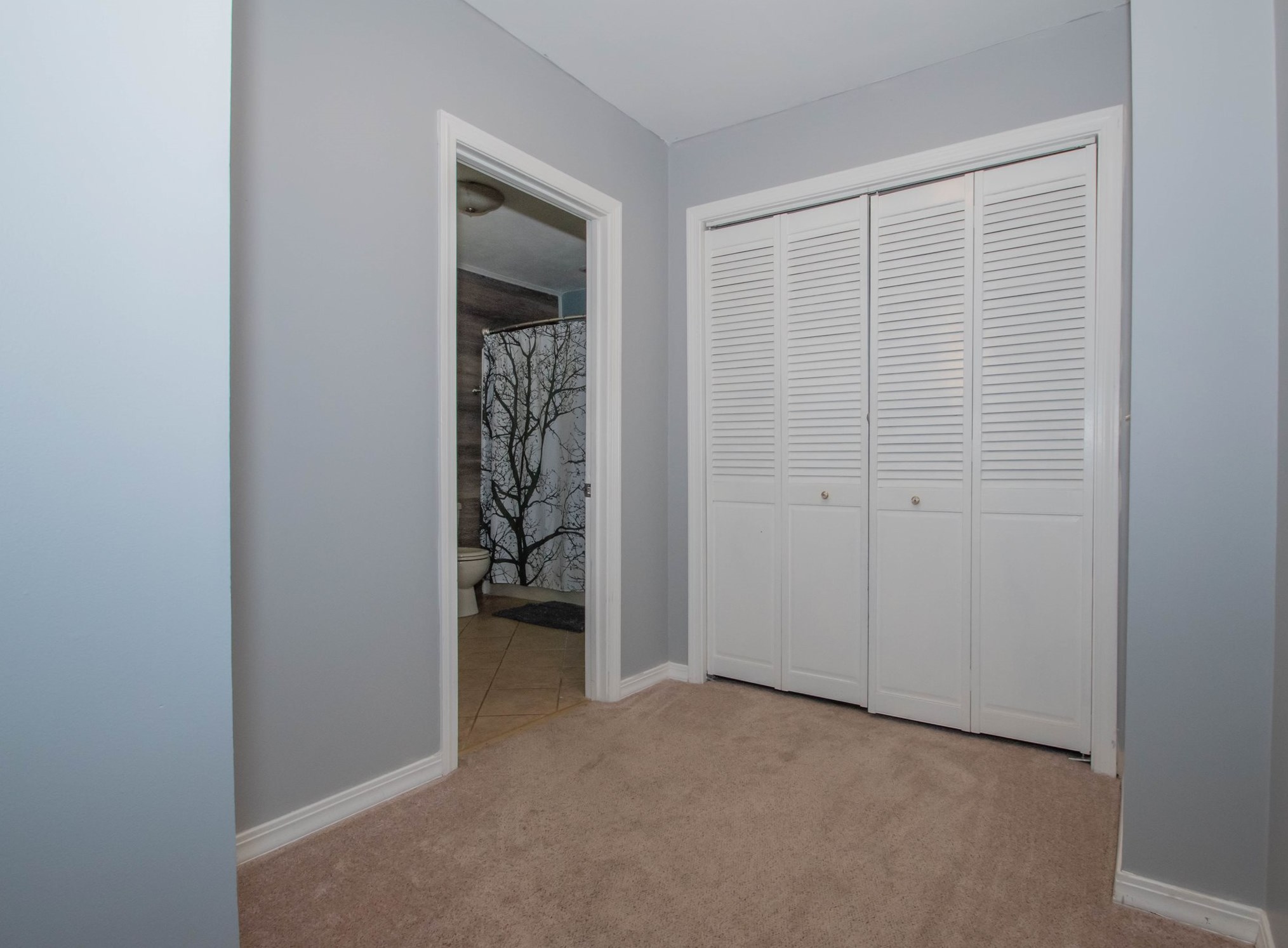 660 Montgomery St, Manchester NH 03102-3523 exterior