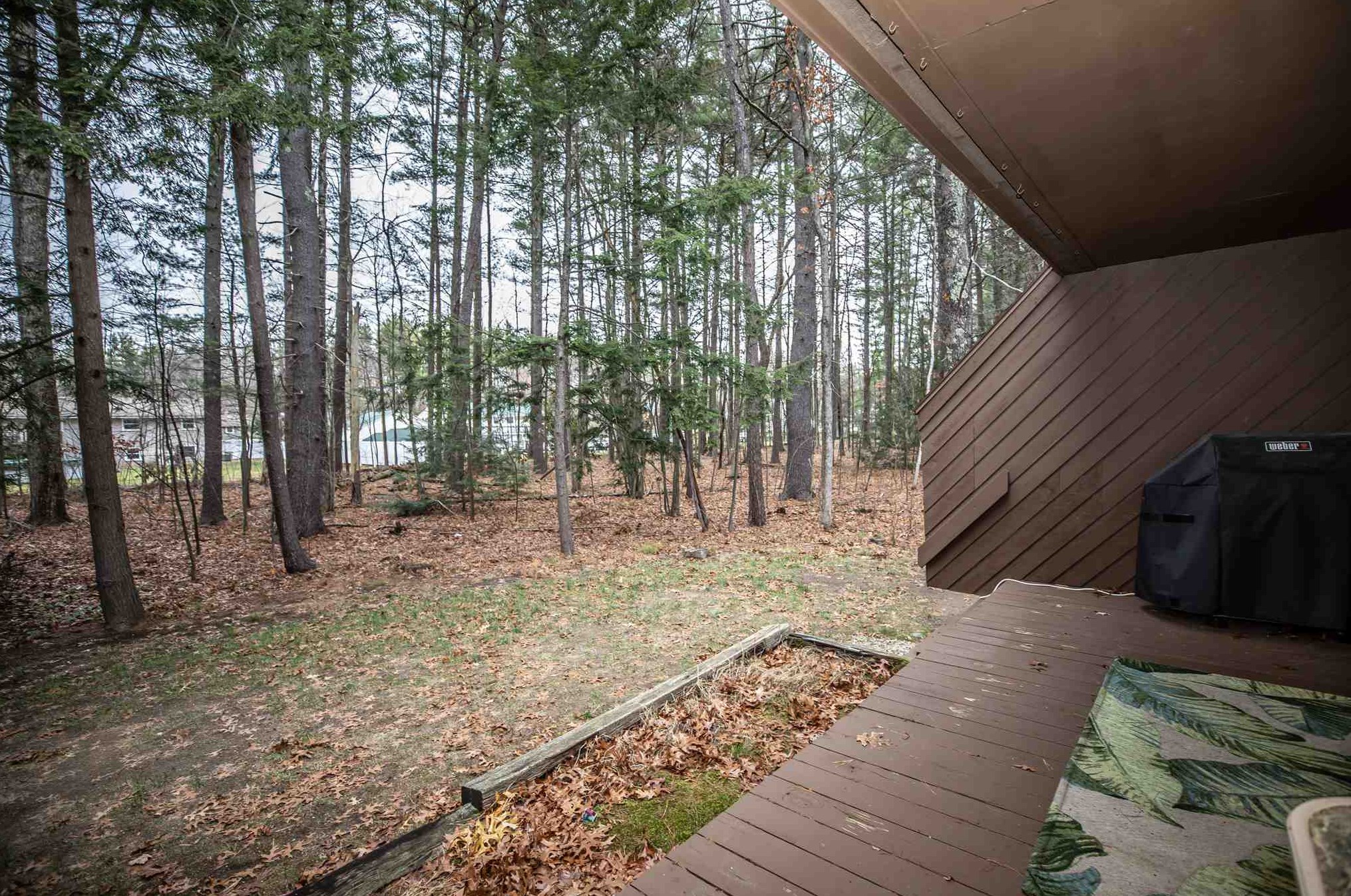 1 Victoria Dr, Merrimack NH 03054-3115 exterior