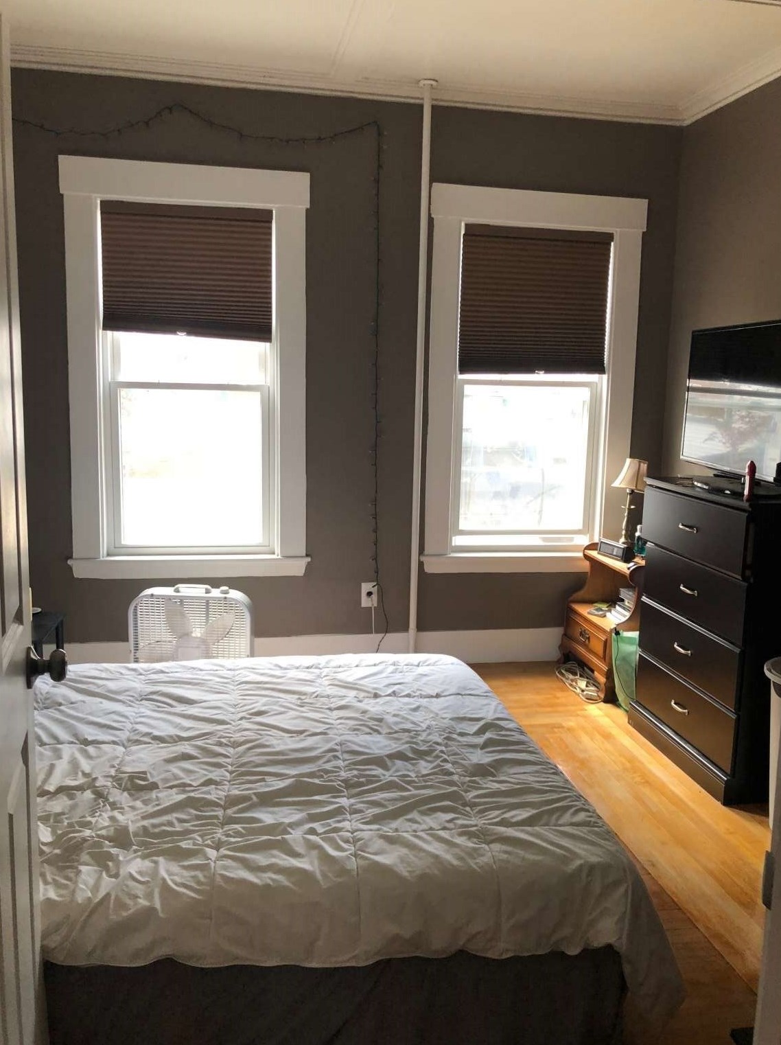 36 Charles St, Rochester NH 03867-3422 exterior