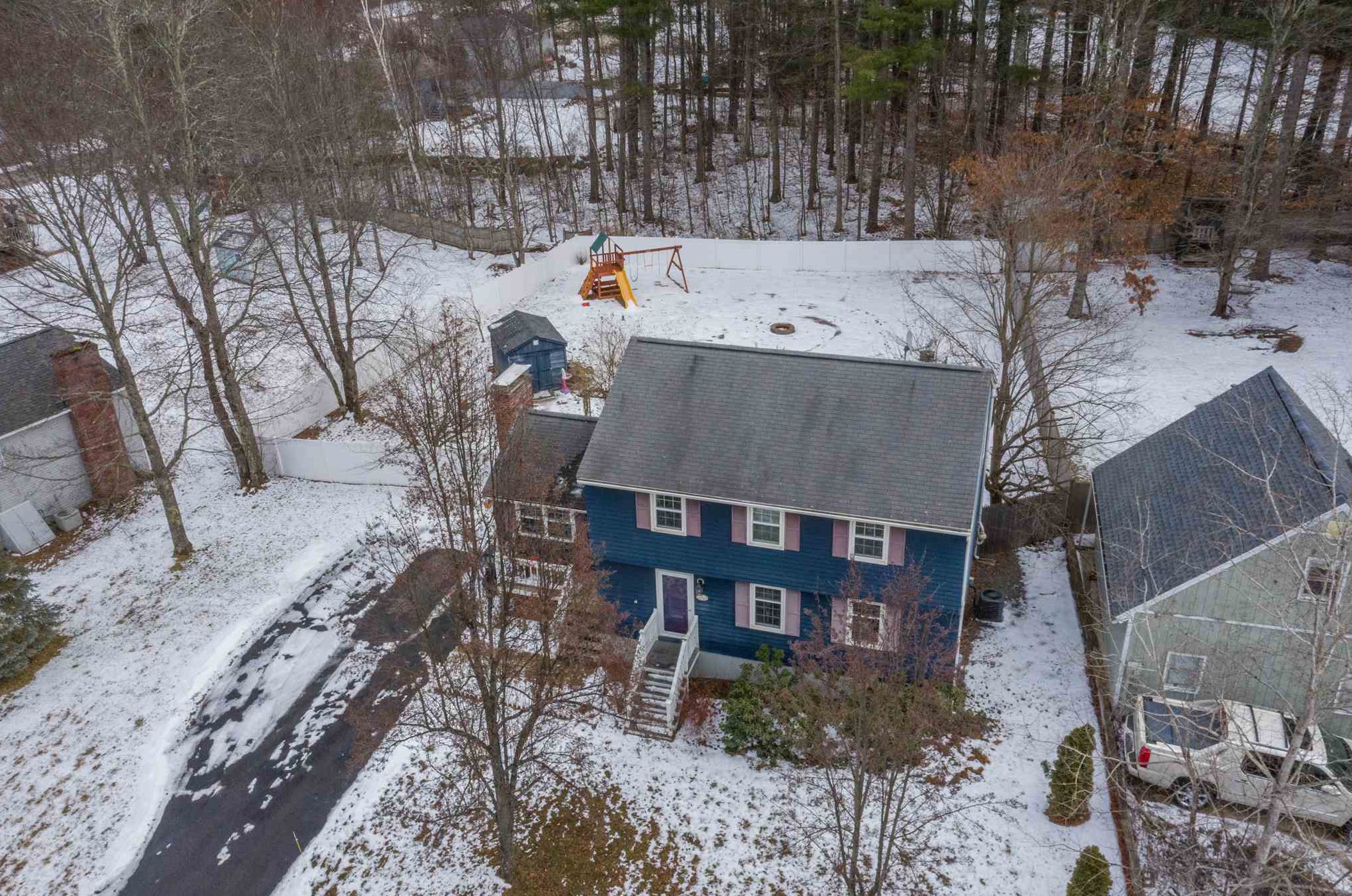 3 Cota Rd, Merrimack NH 03054-4048 exterior