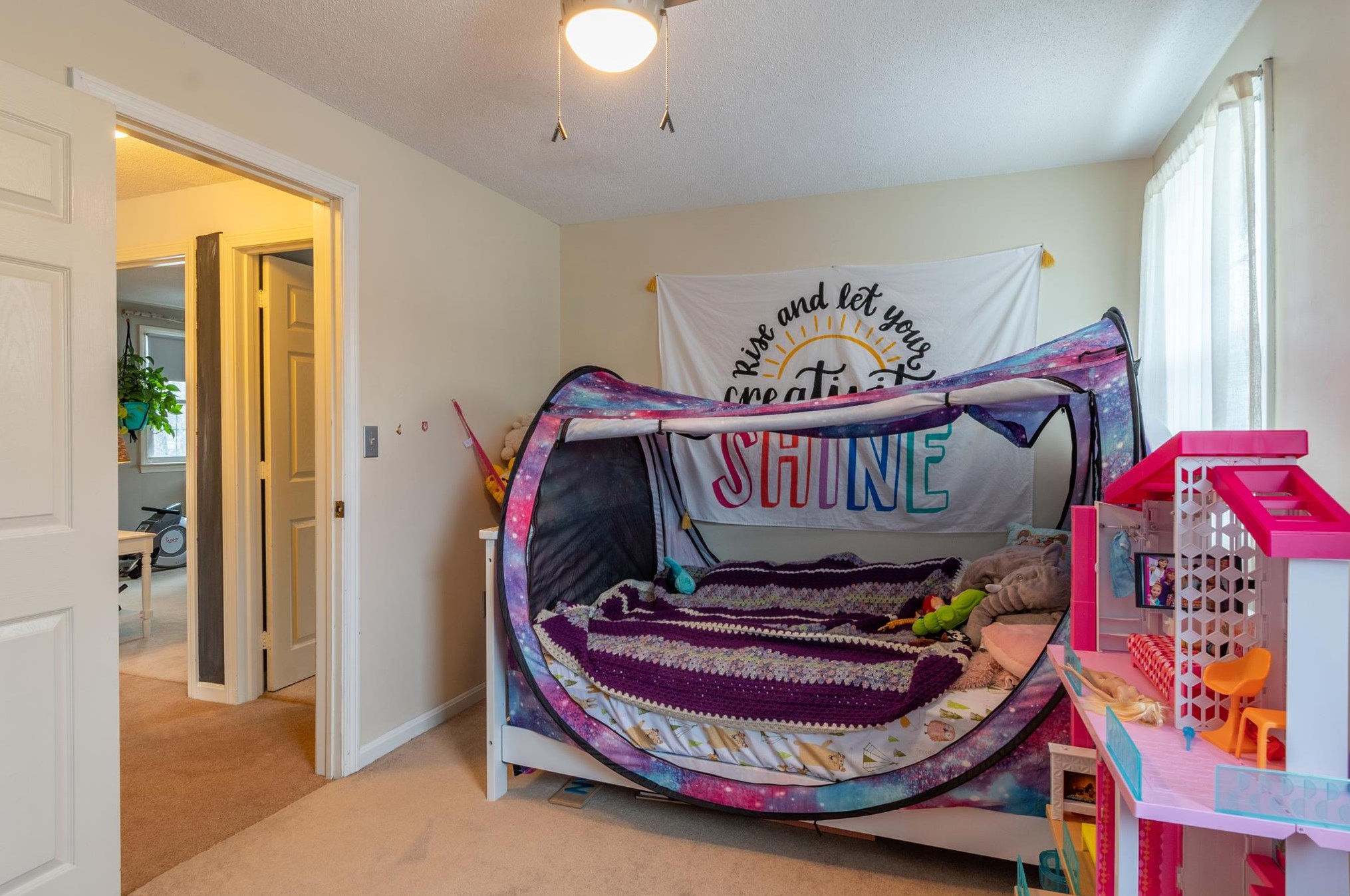 3 Cota Rd, Merrimack NH 03054-4048 exterior