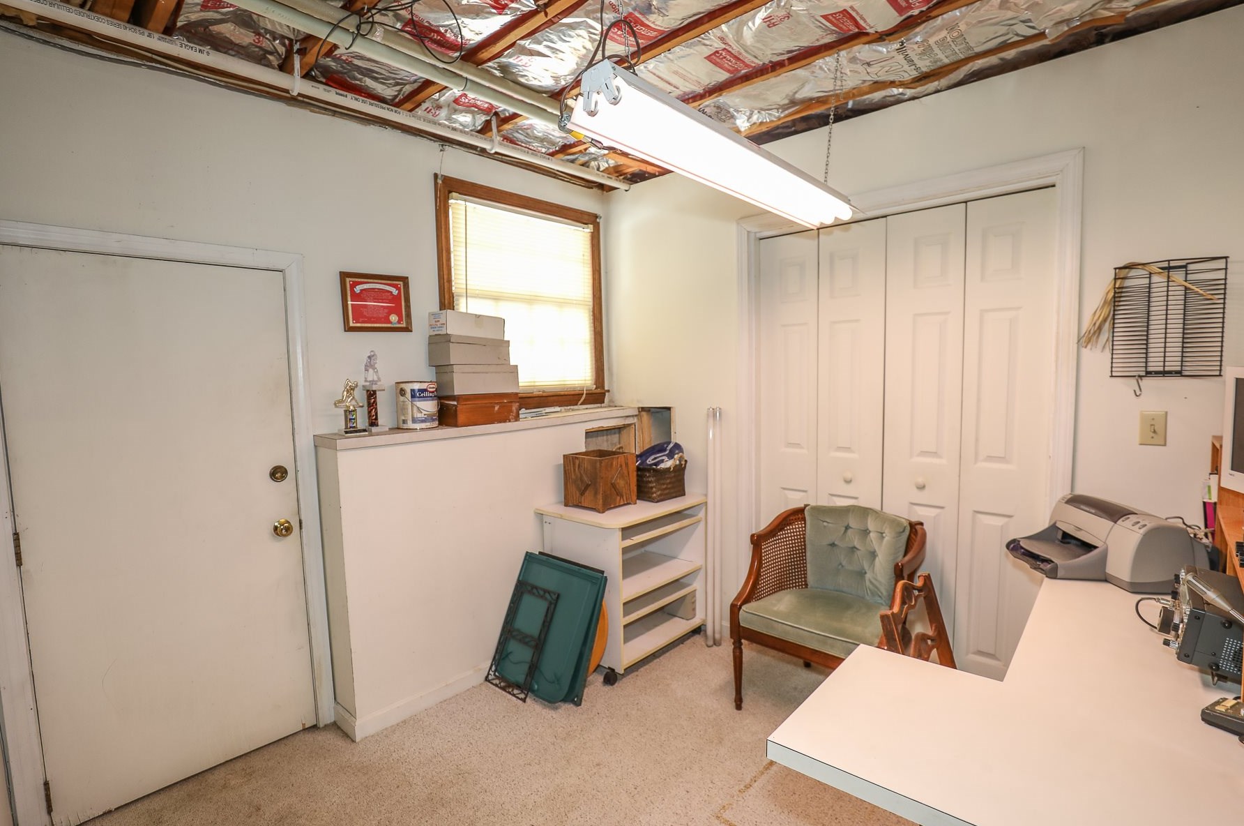 12 Frst Ln, Hudson NH  03052 exterior