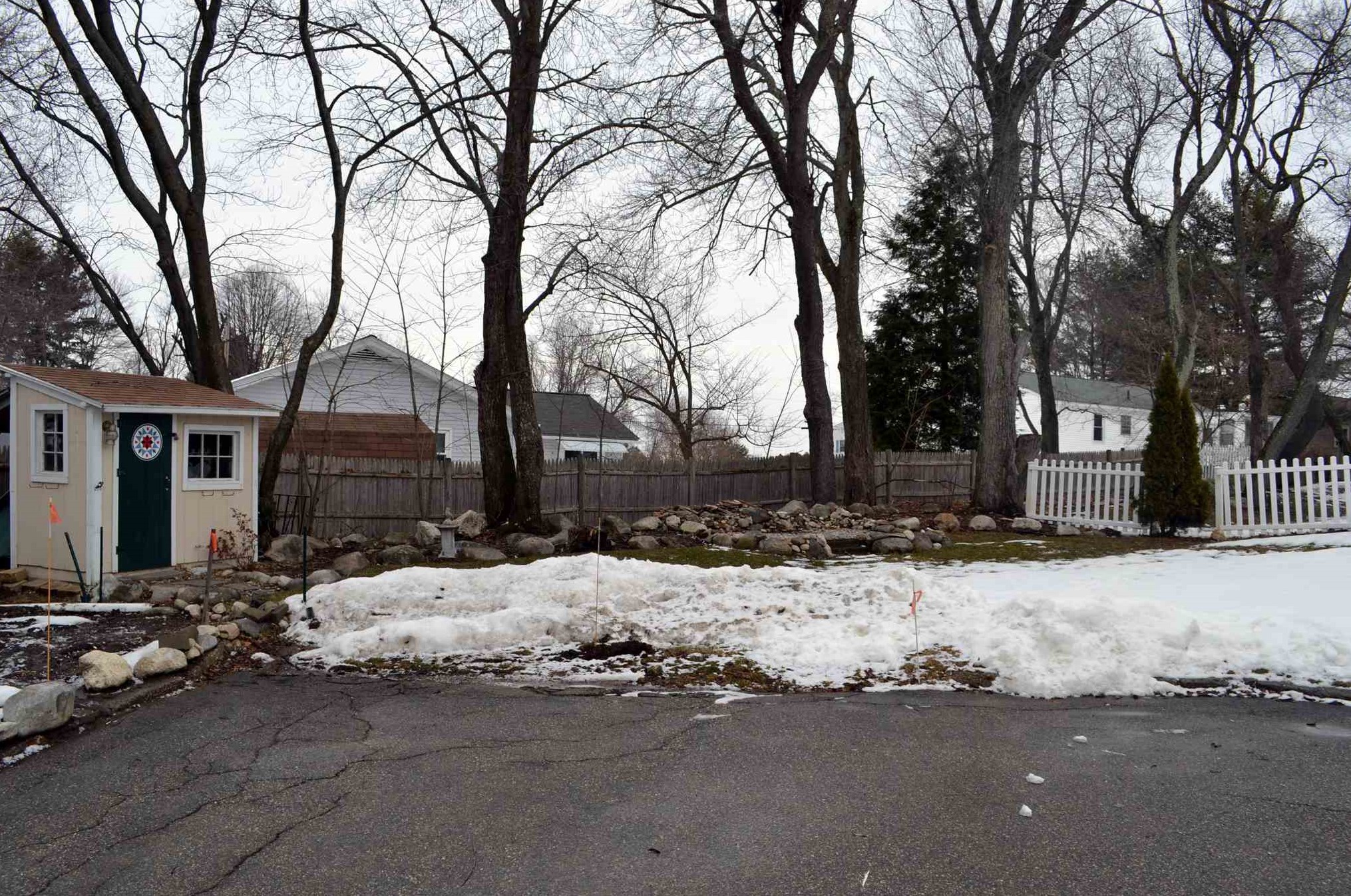 88 Harold St, Manchester NH  03104-1714 exterior