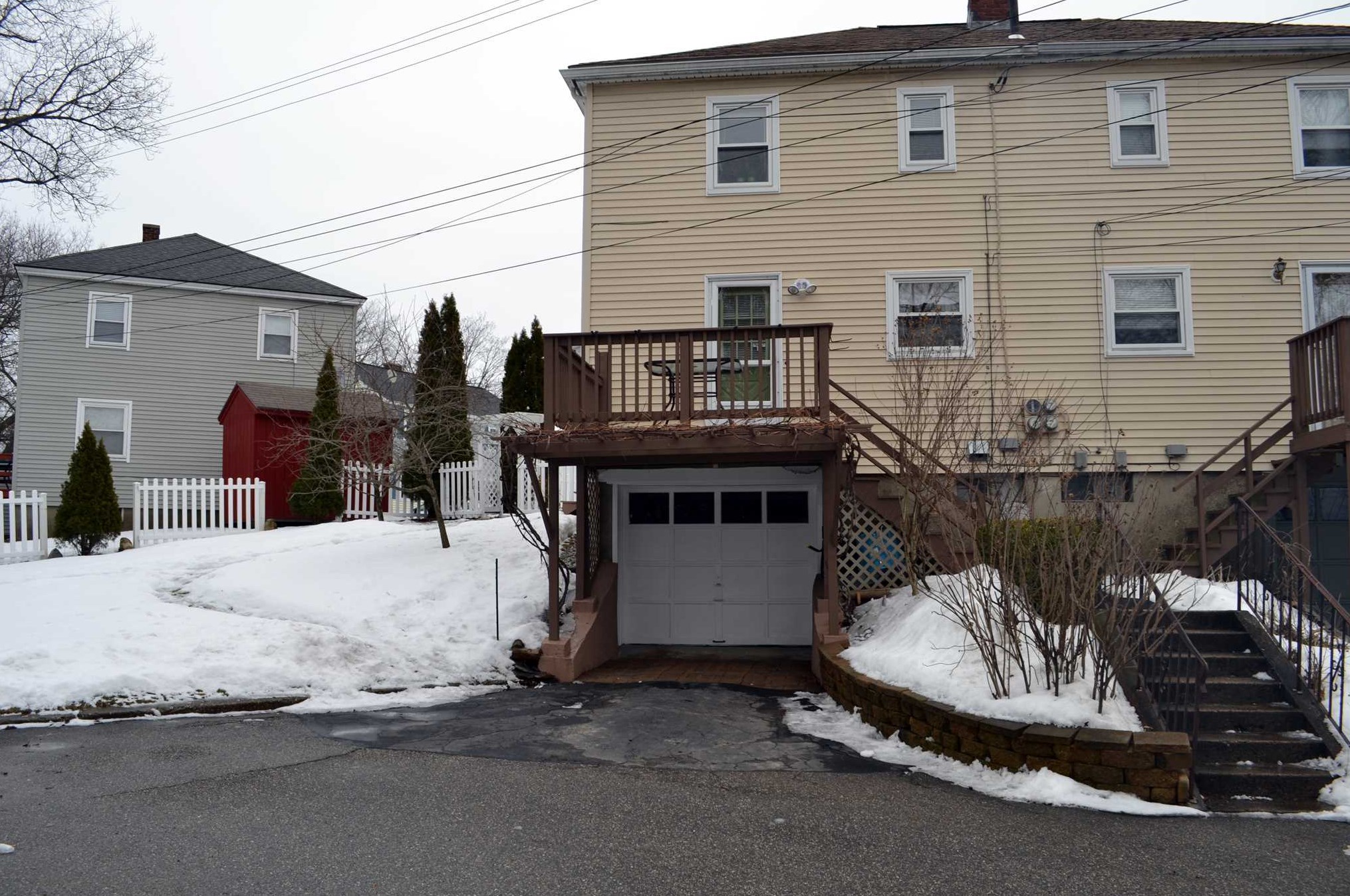 88 Harold St, Manchester NH  03104-1714 exterior