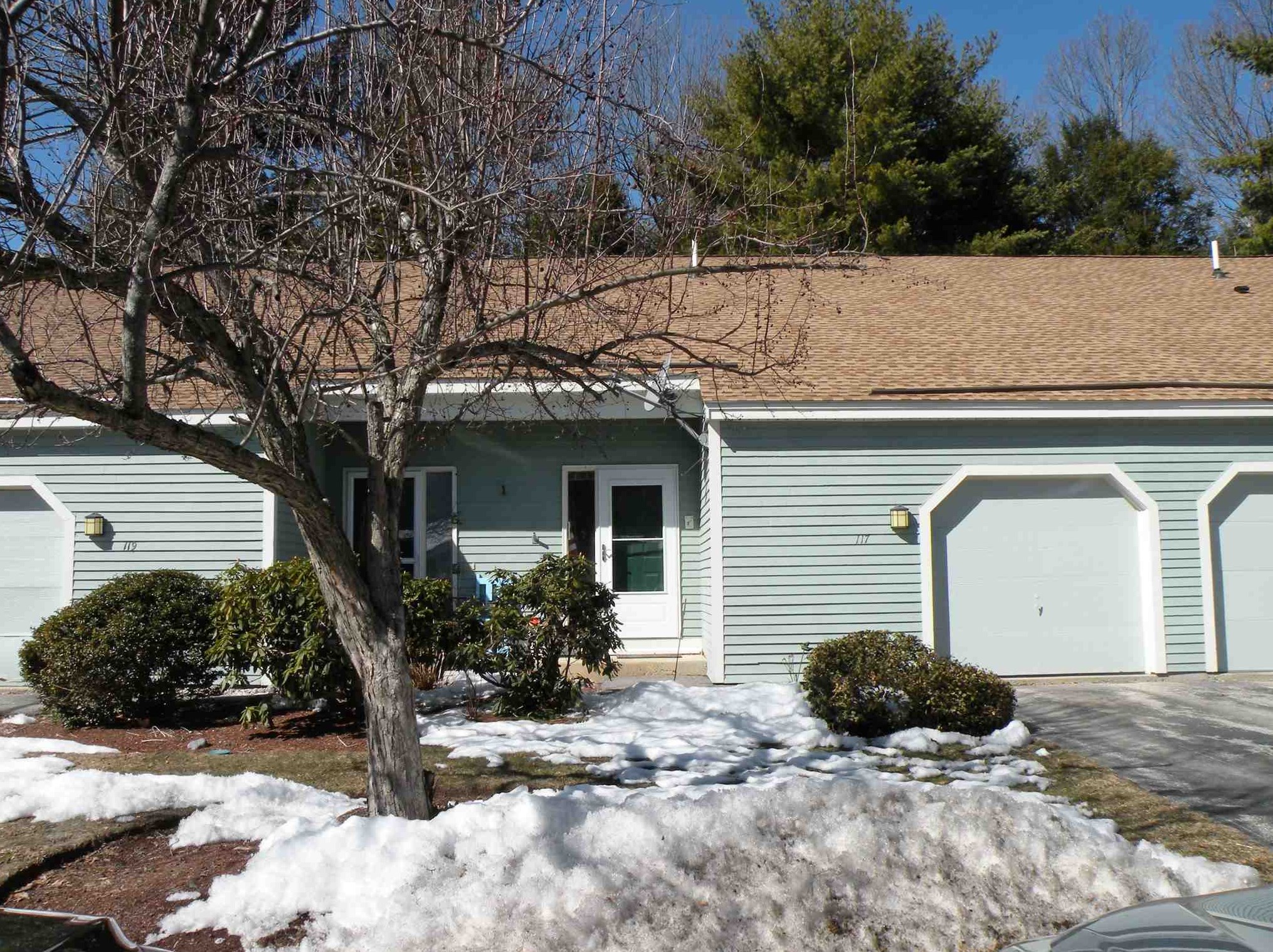 117 Indian Rock Rd, Merrimack NH 03054-3208 exterior